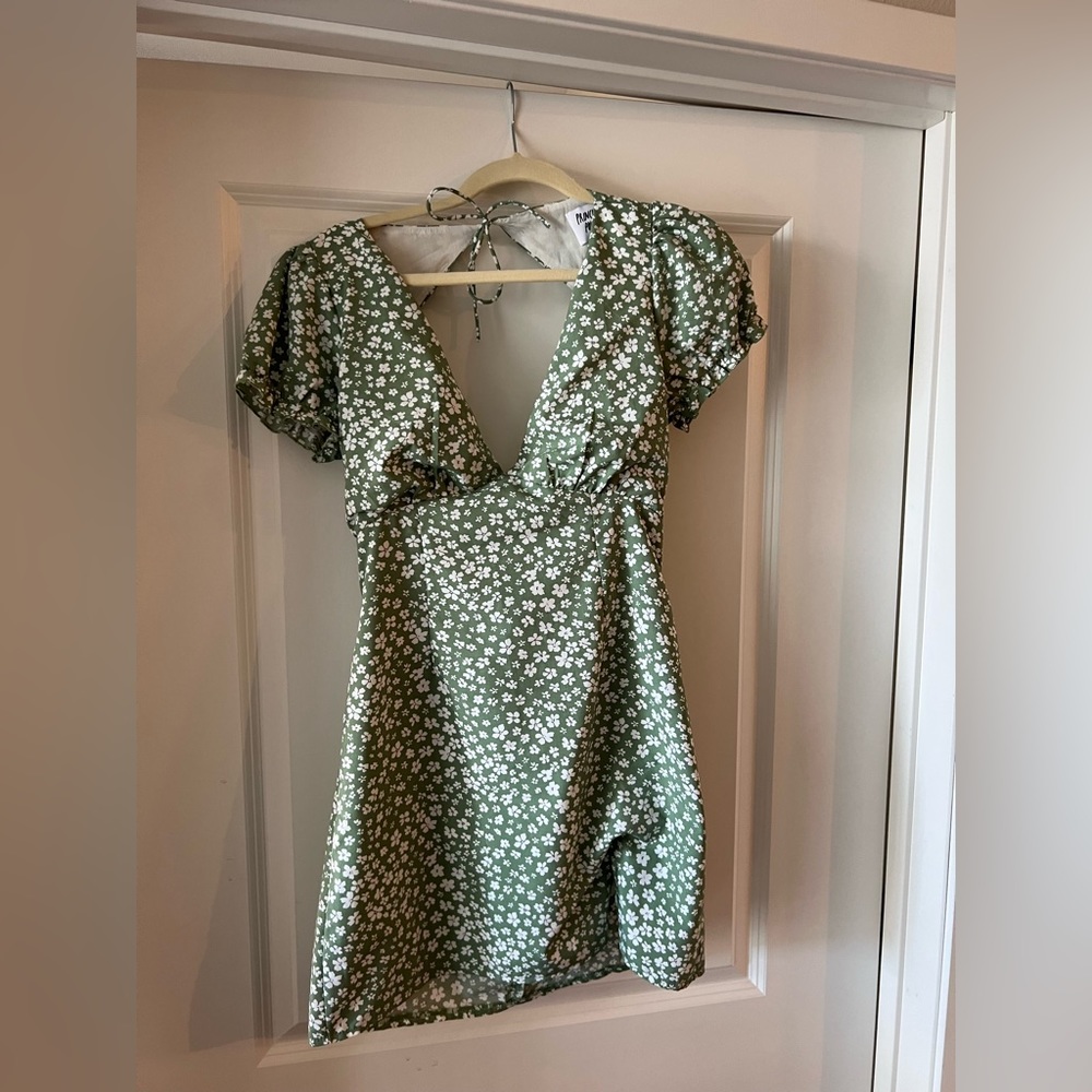 Princess Polly Dress size 6
